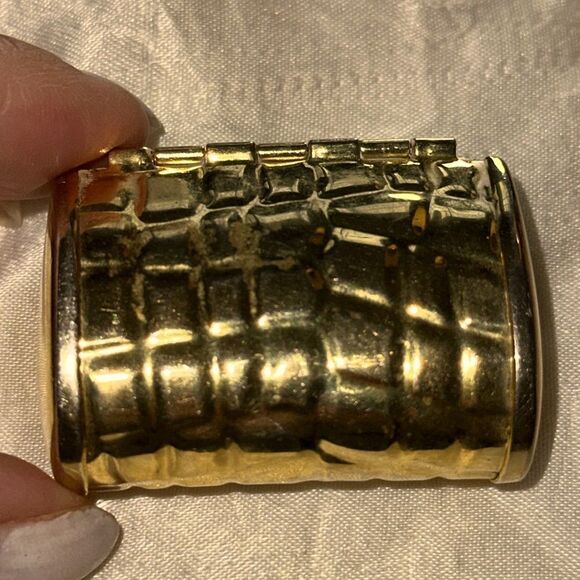 Small alligator look gold hinge top trinket box that looks like a clutch purse - Picture 2 of 7